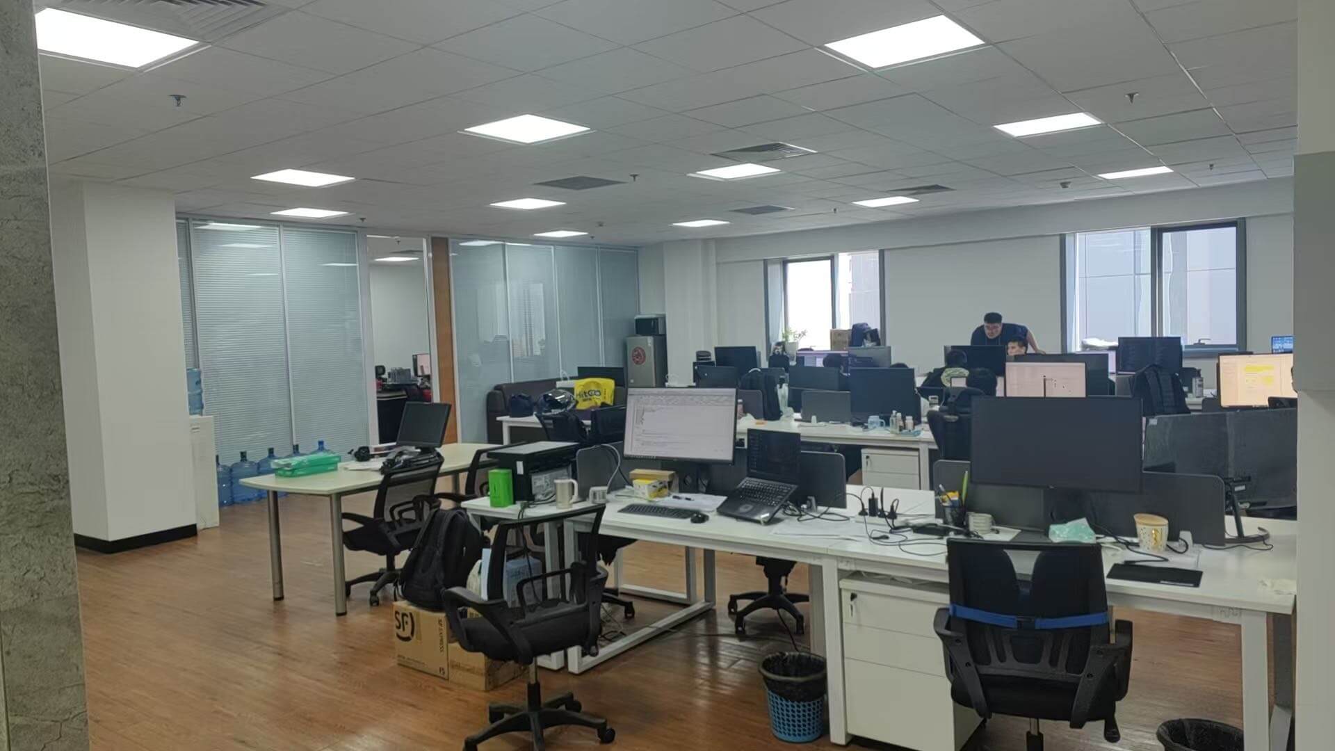 叶青大厦   420平米办公室 